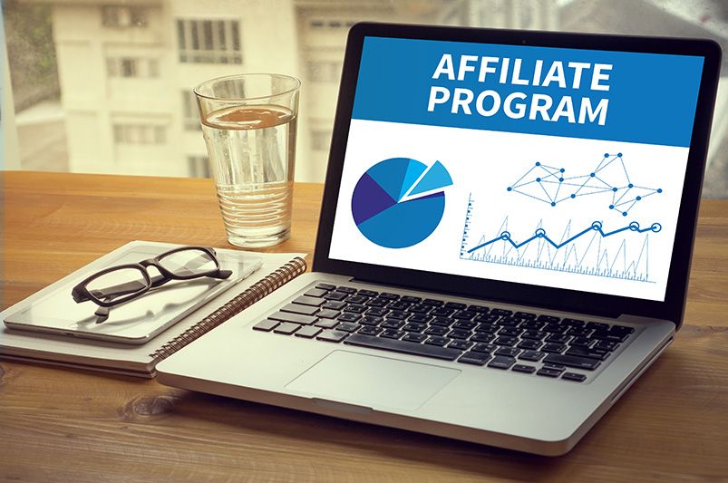 Beginner's Guide: What is Affiliate Marketing - DavidRivero